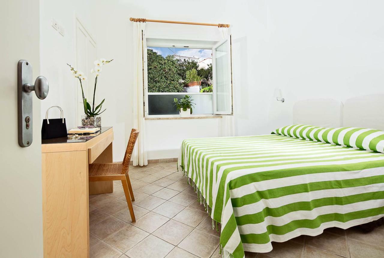 Hotel La Tosca Капри Экстерьер фото